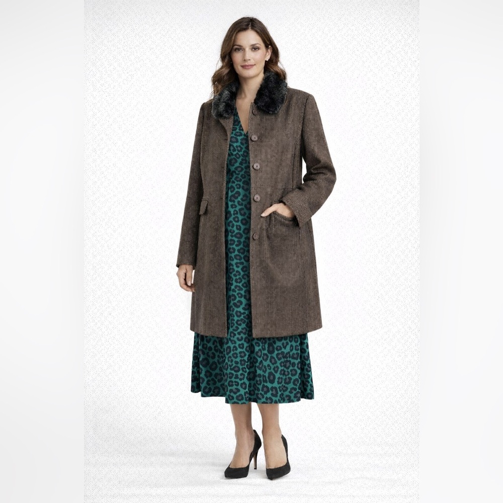 Dialogue Brown Wool Coat W/ Faux Fur Collar Size 16 Classic Winter Coat